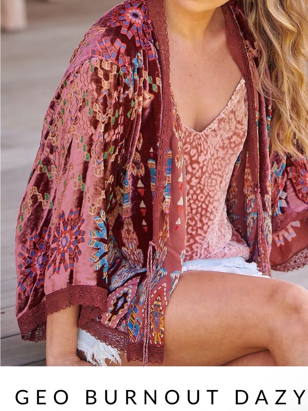 Size S Johnny Was Geo Burnout Dazy Velvet Kimono in Mauve & Burgundy